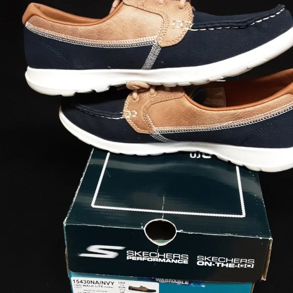 Skechers Navy and Tan Casual Shoes - Picture 5 of 8
